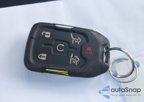 2017 Chevrolet Tahoe Premier z USA, uszkodzony, nr VIN 1GNSKCKC9HR249729